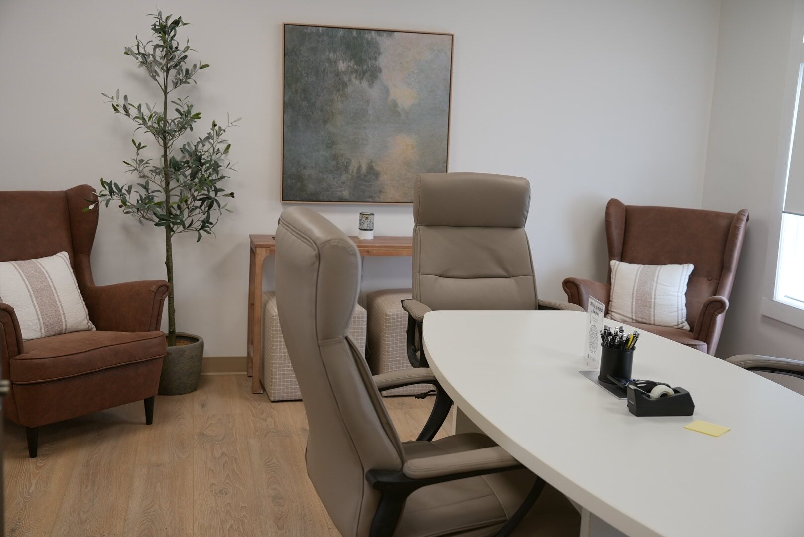 Closing table at Thompson Law Group