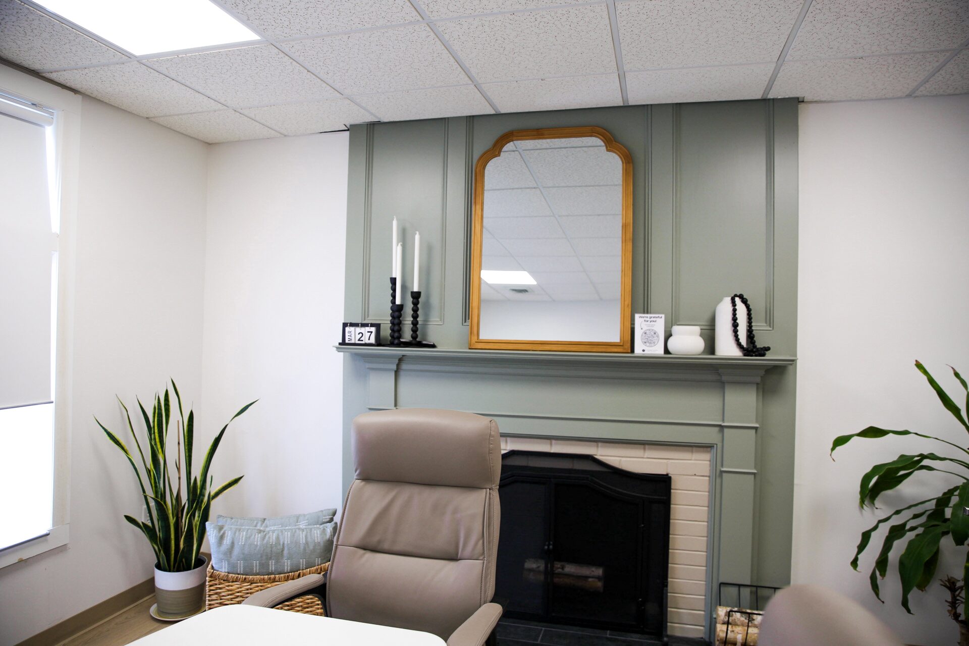 Fireplace meeting room